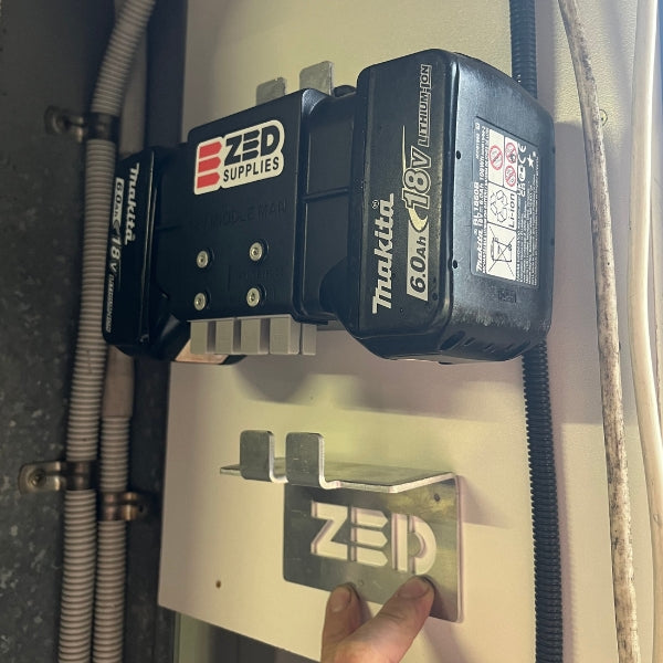 Mounting Hook Pack (3 pcs) | Suits 12 V Middle Man